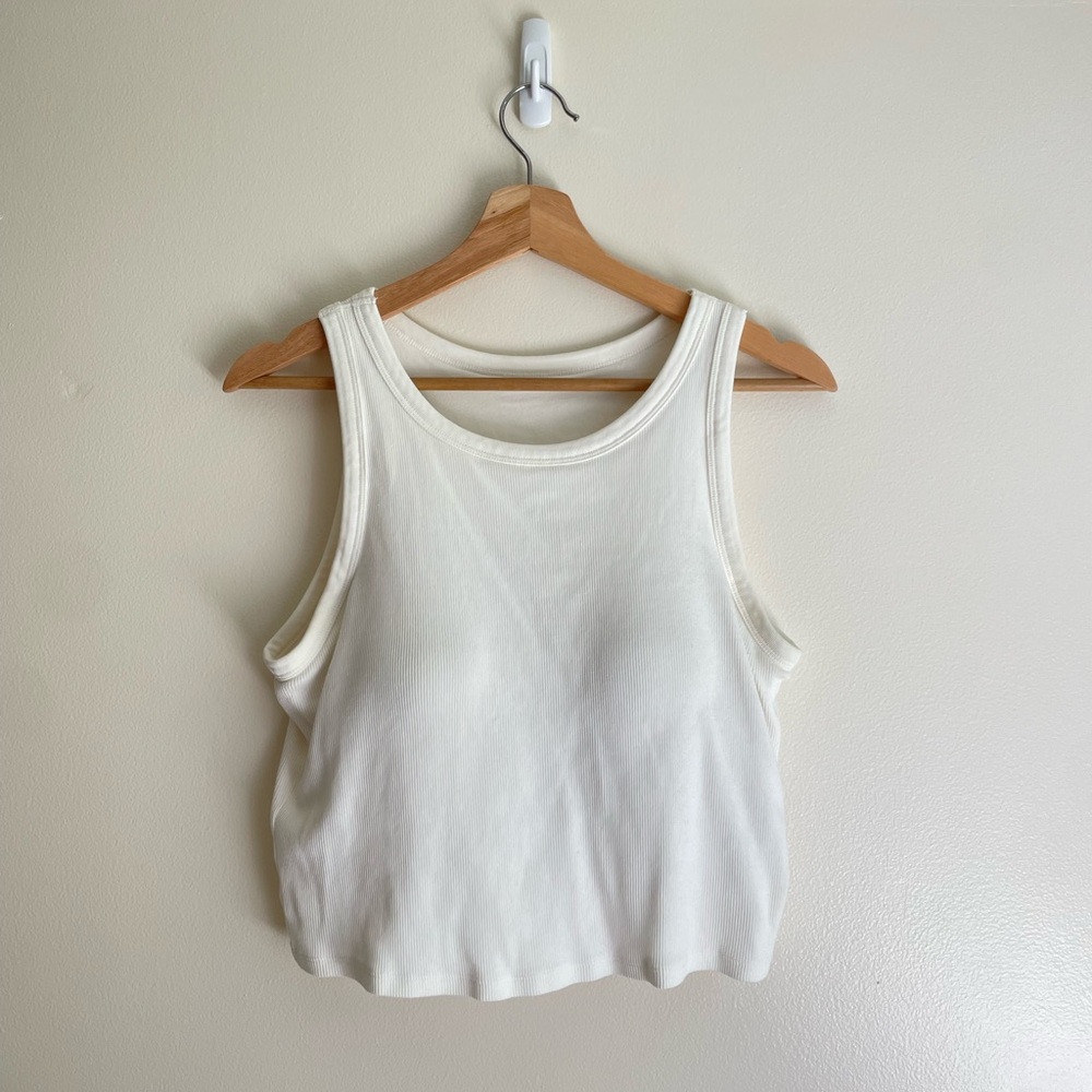 Uniqlo Ribbed Cropped Bra Sleeveless Top